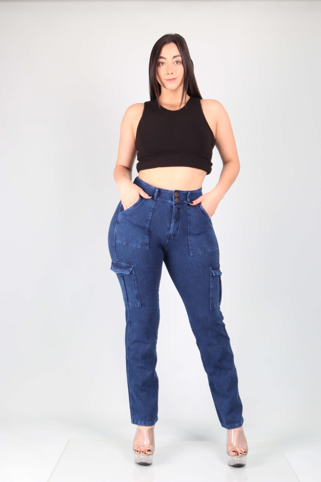 JEANS FAJERO: CARGO RECTO CON BOTONES Talla