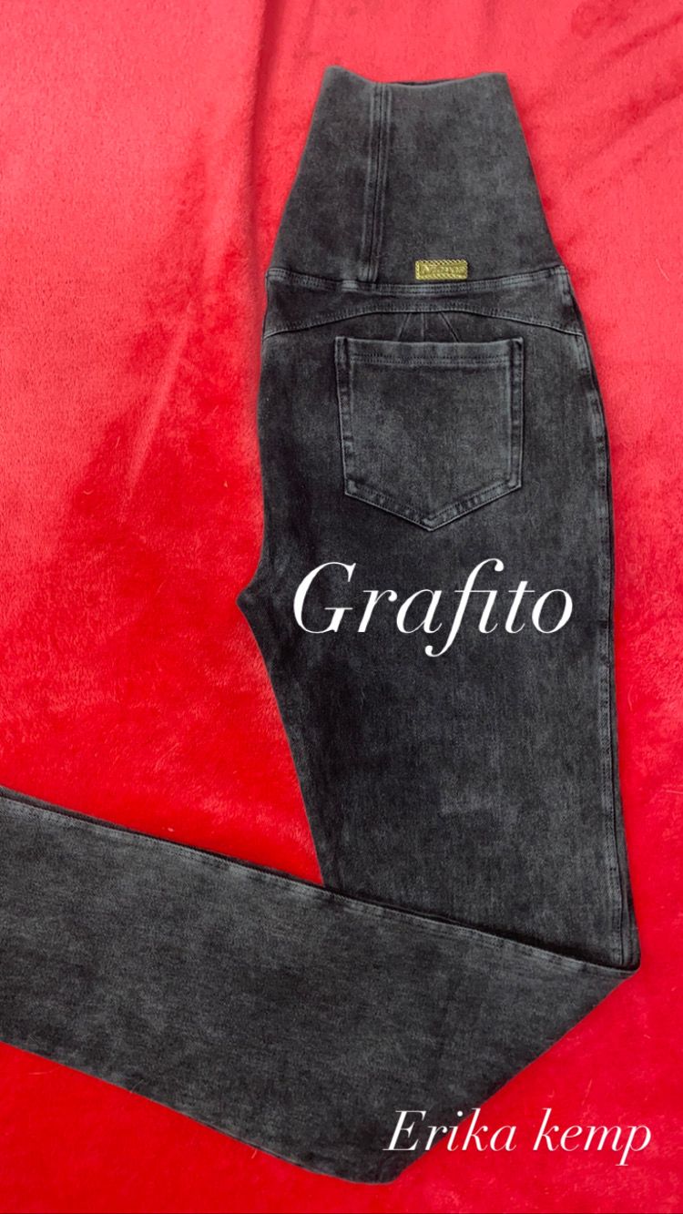 Jeans Fajero sin Botones Pitillo