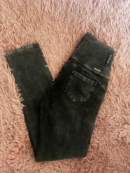 Jeans fajero pitillo cinco botones