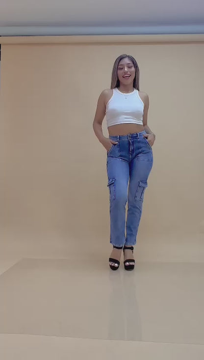 JEANS FAJERO: CARGO RECTO CON BOTONES Talla