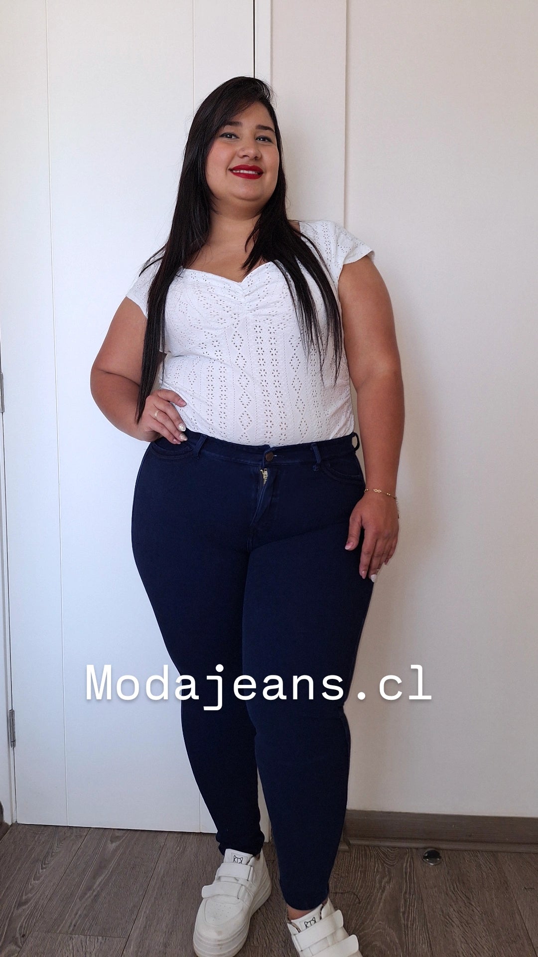 Jeans Fajero: pitillo un Boton.