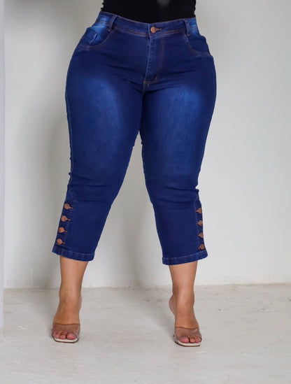 Capri Plus siZe.