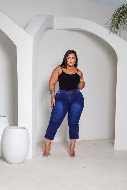Capri Plus siZe.