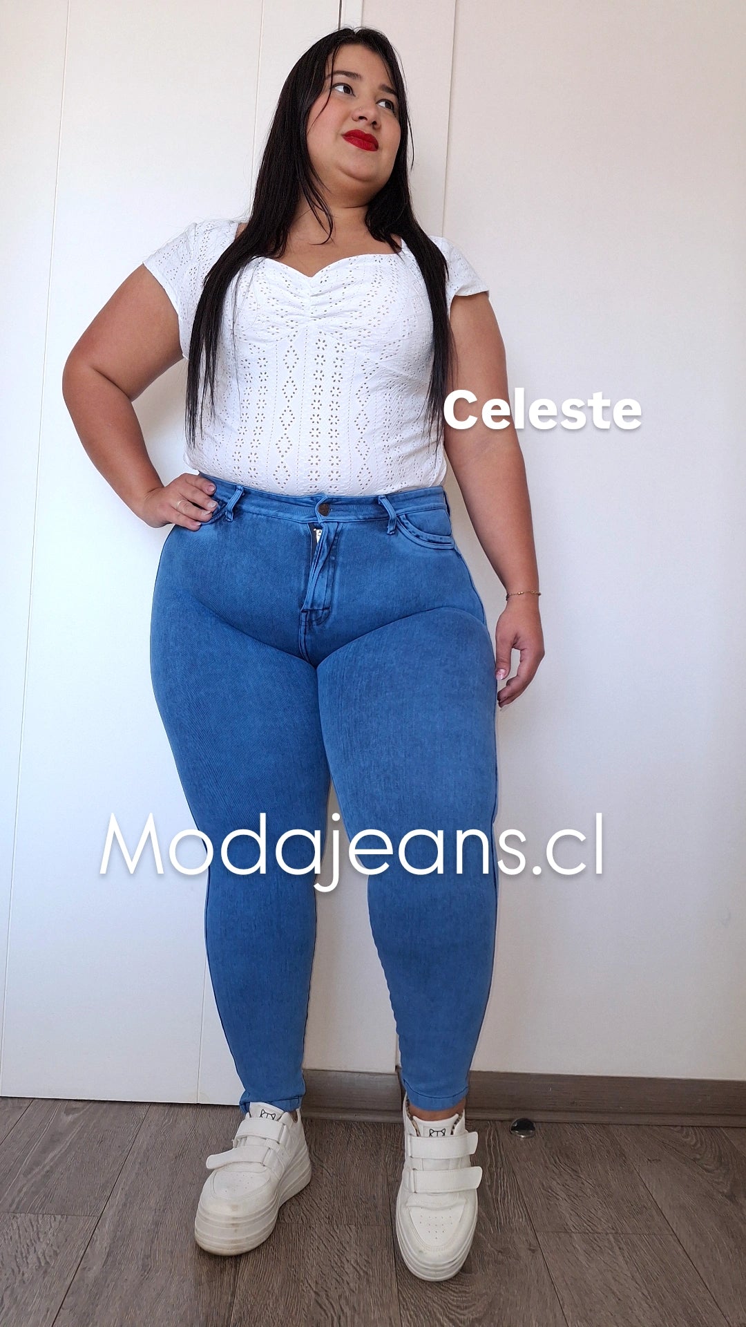 Jeans Fajero: pitillo un Boton.