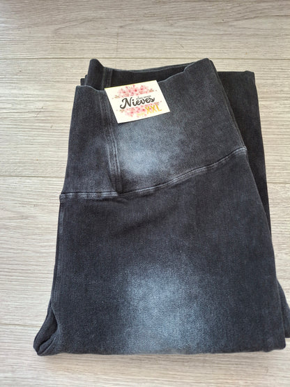 JEANS FAJERO VIRAL: RECTO  SIN BOTONES Talla L  XL XXL(44 hasta la 58)