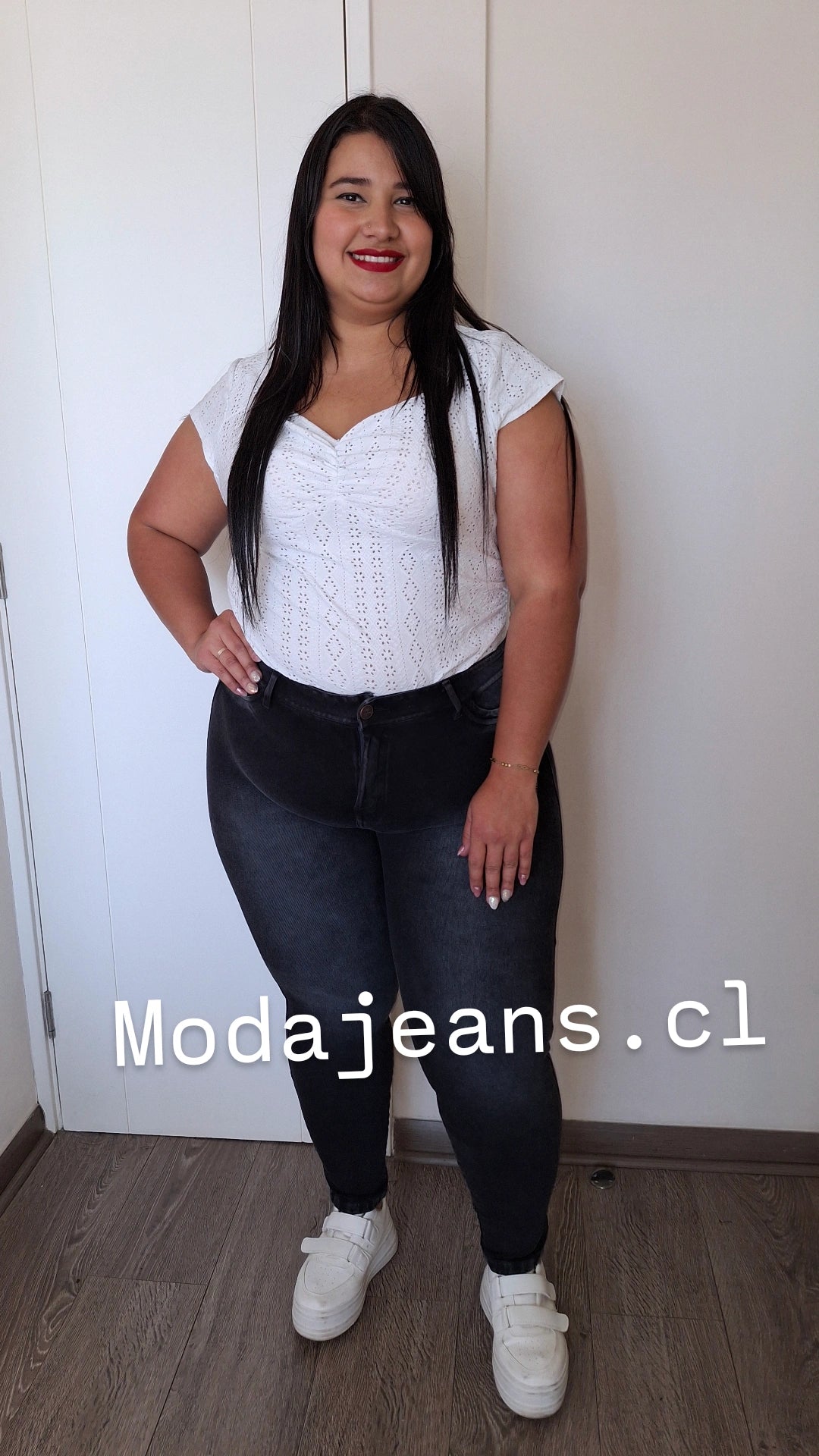 Jeans Fajero: pitillo un Boton.