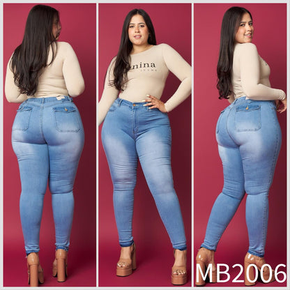 Sknny jeans Hielo.solo queda talla 52