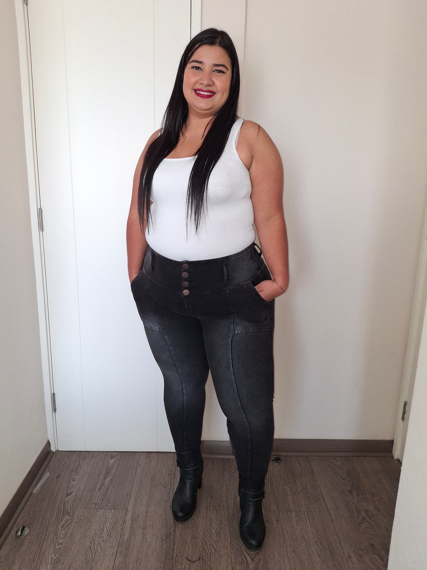 Jeans Fajero con Bolsillos Talla M y L