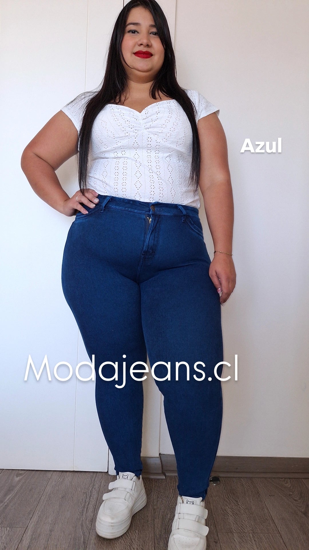 Jeans Fajero: pitillo un Boton.